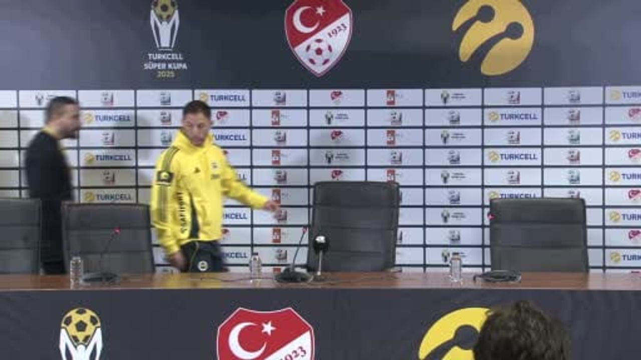 Fenerbahçe'nin Süper Kupa Zaferi: Domenico Tedesco'nun Gözünden
