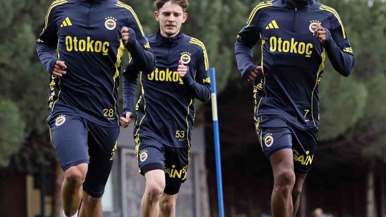 Fenerbahçe, Samsunspor Maçına Hazırlanıyor