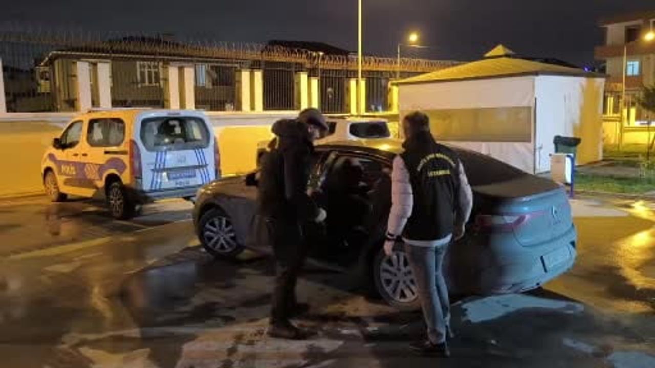 Firari Suçlu Arnavutköy'de Yakalandı
