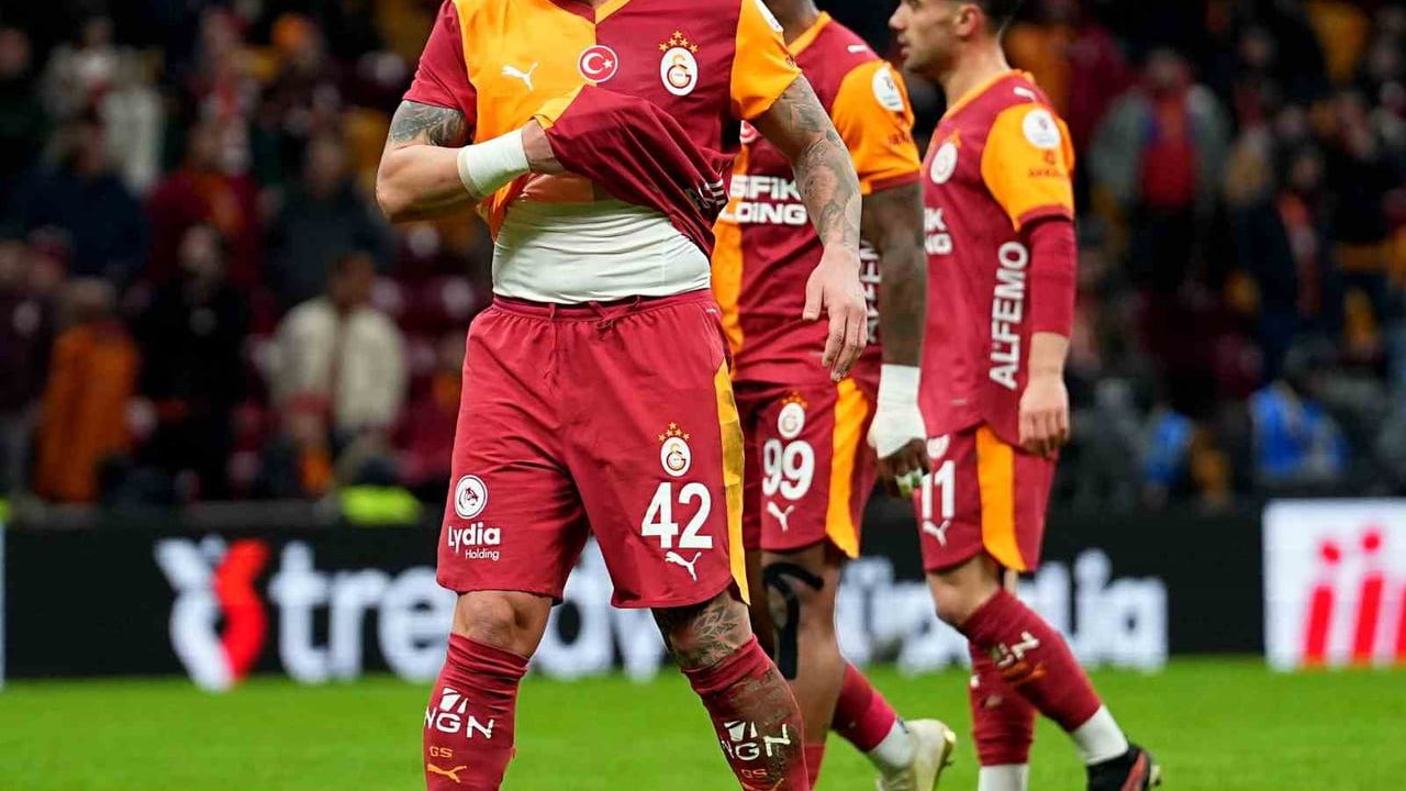 Galatasaray İkinci Yarıda Beraberliği Yakaladı