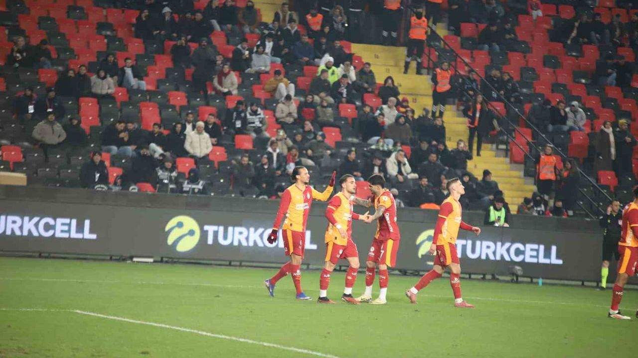 Galatasaray, Turkcell Süper Kupa Finaline Yükseldi