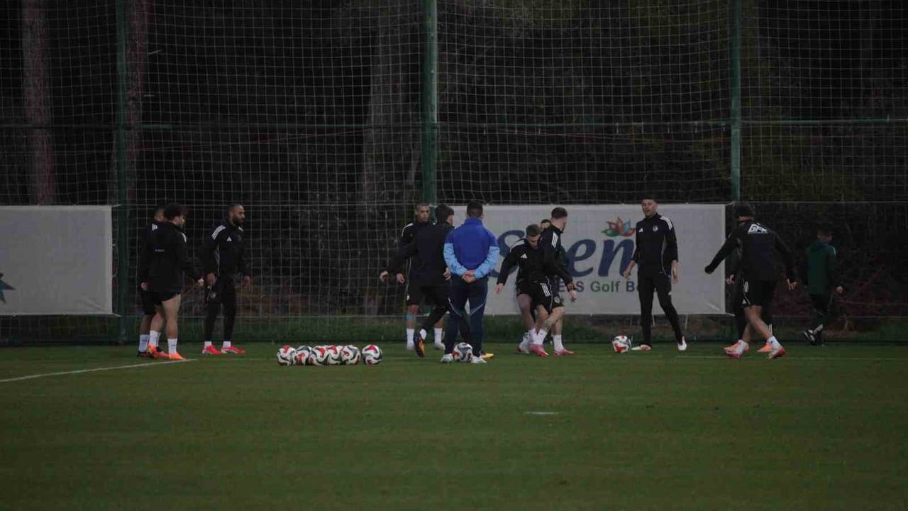 Gaziantep FK, Antalya'da Hazırlıklarını Sürdürüyor