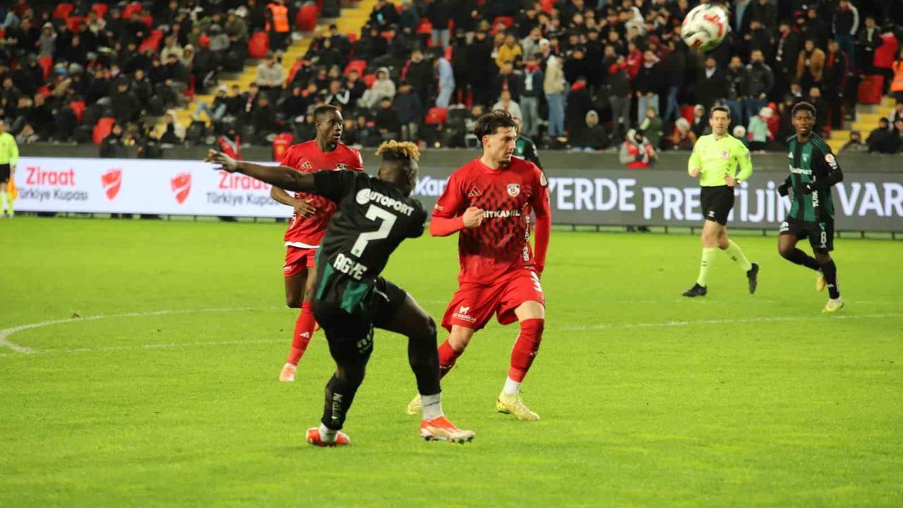 Gaziantep FK, Kocaelispor'u Ziraat Türkiye Kupası'nda Mağlup Etti