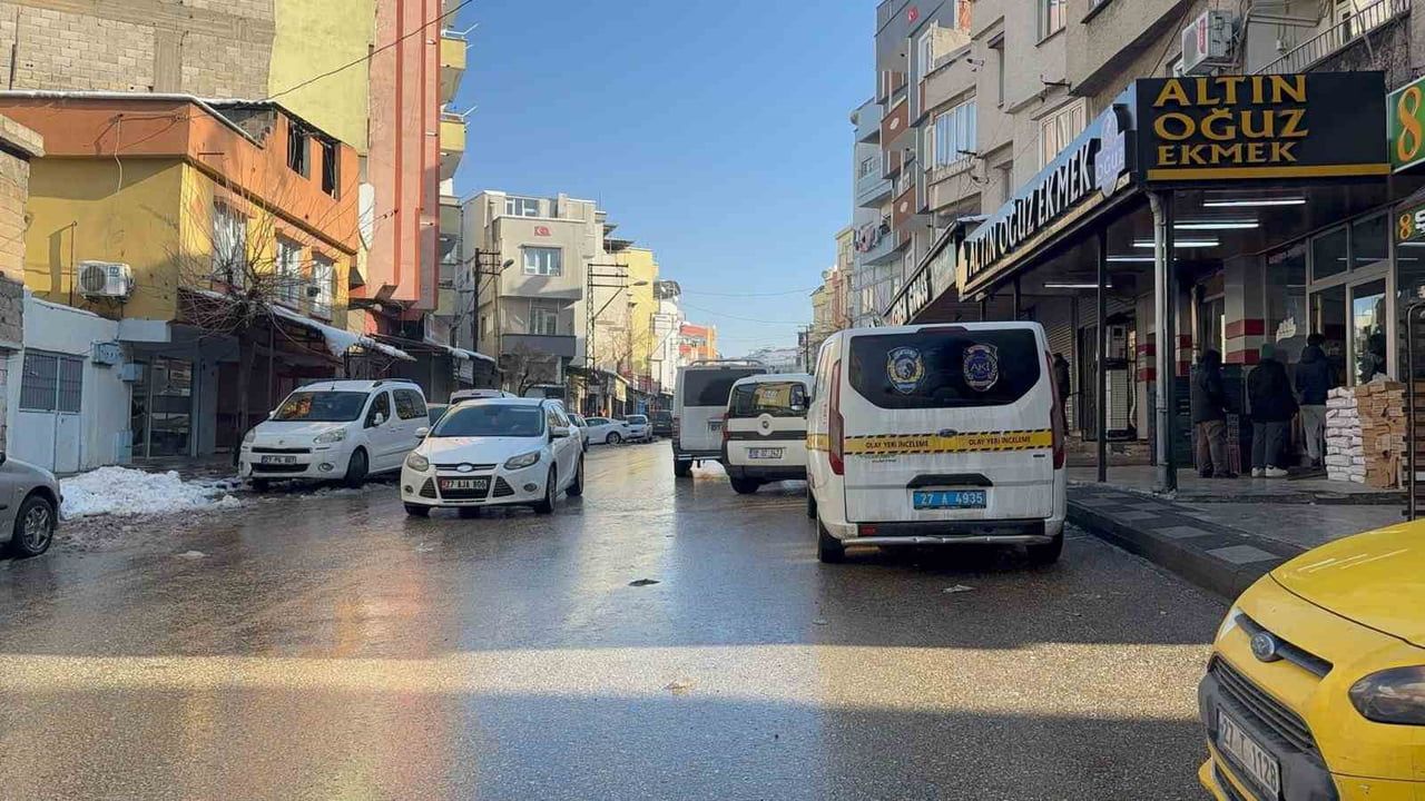 Gaziantep'te Cezaevi Arkadaşları Arasında Bıçaklı Kavga: Bir Kişi Hayatını Kaybetti