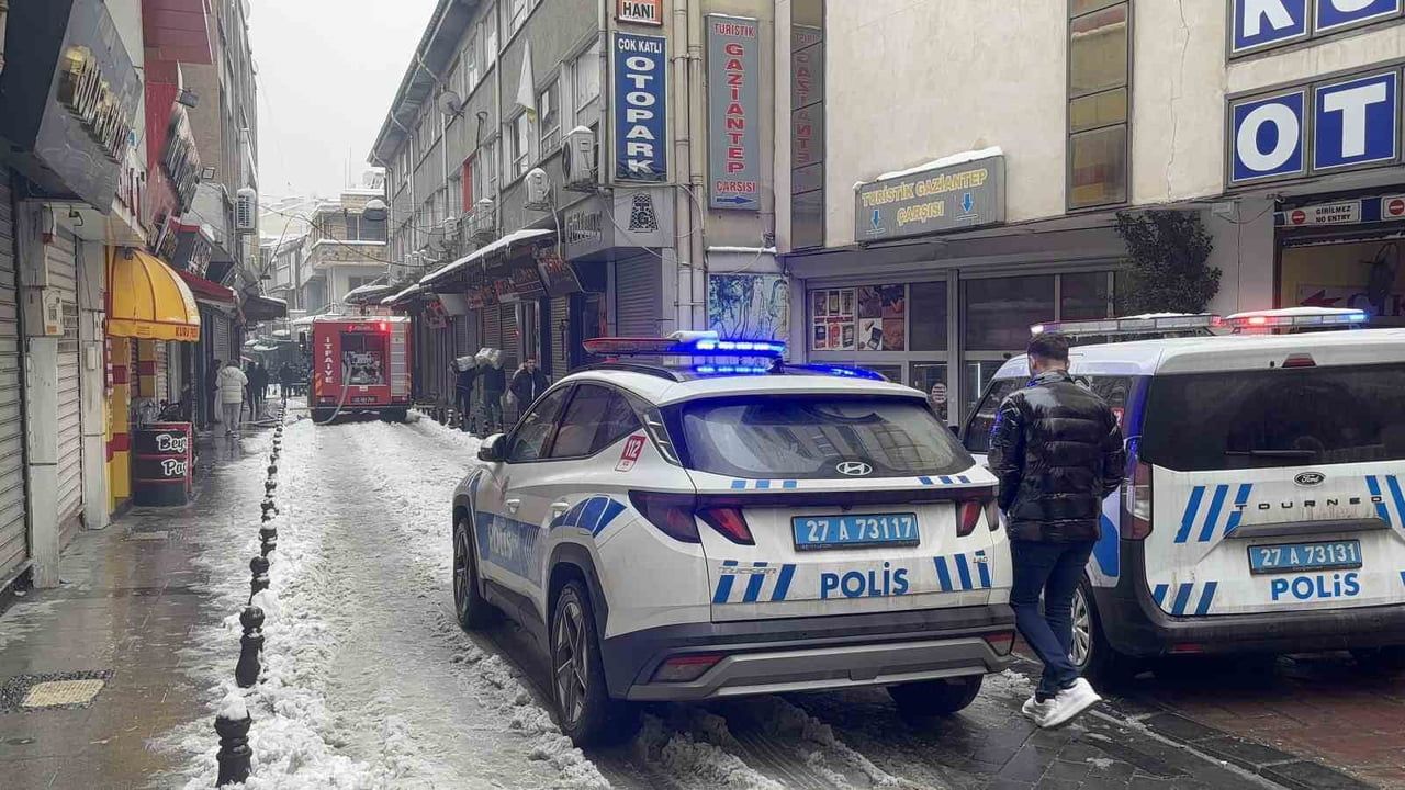 Gaziantep'te İş Yeri Yangını: 6 Yaralı