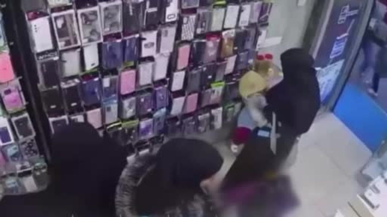 Gaziantep'te Yankesicilik Olayı: Çocuğu İçin Altın Bozdururken Dolandırıldı