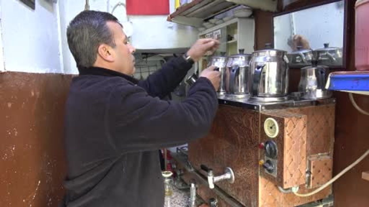 Gaziantep Türkiye'nin Çay Tiryakisi Şehri