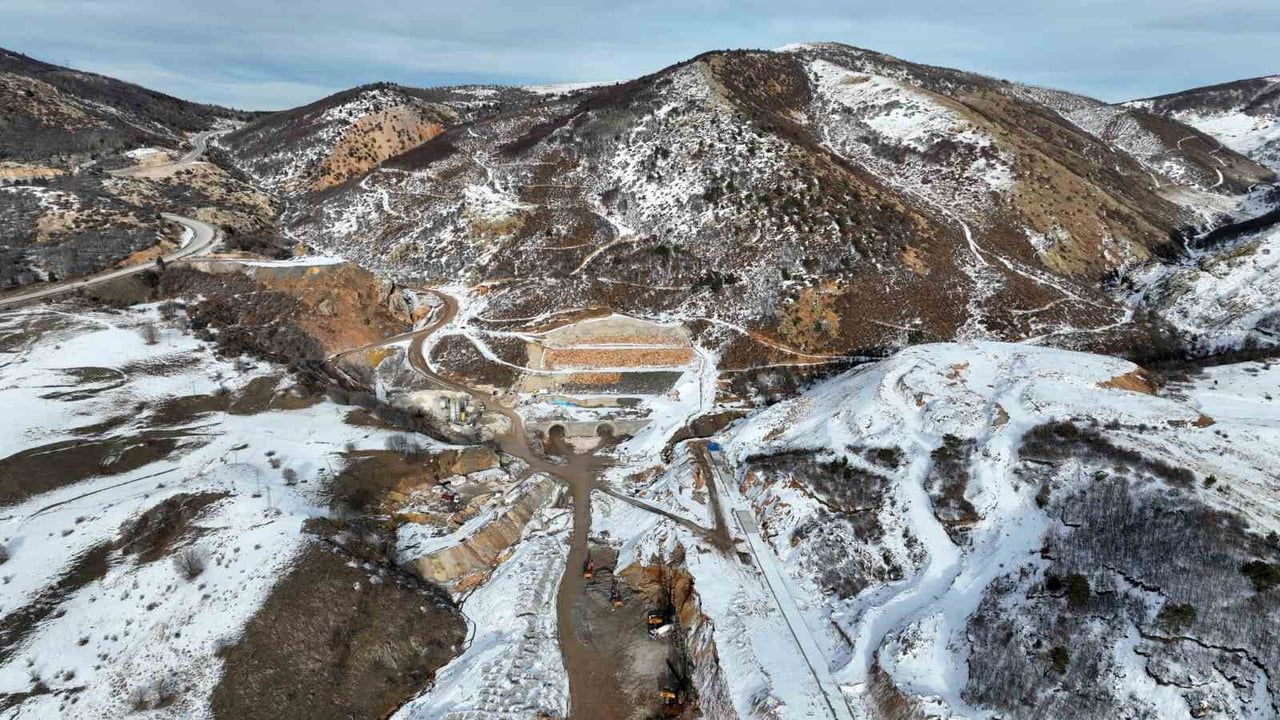 Geminbeli Tüneli'nde 13 Yıldır Beklenen Tamamlanma Süreci Tepkilere Sebep Oldu
