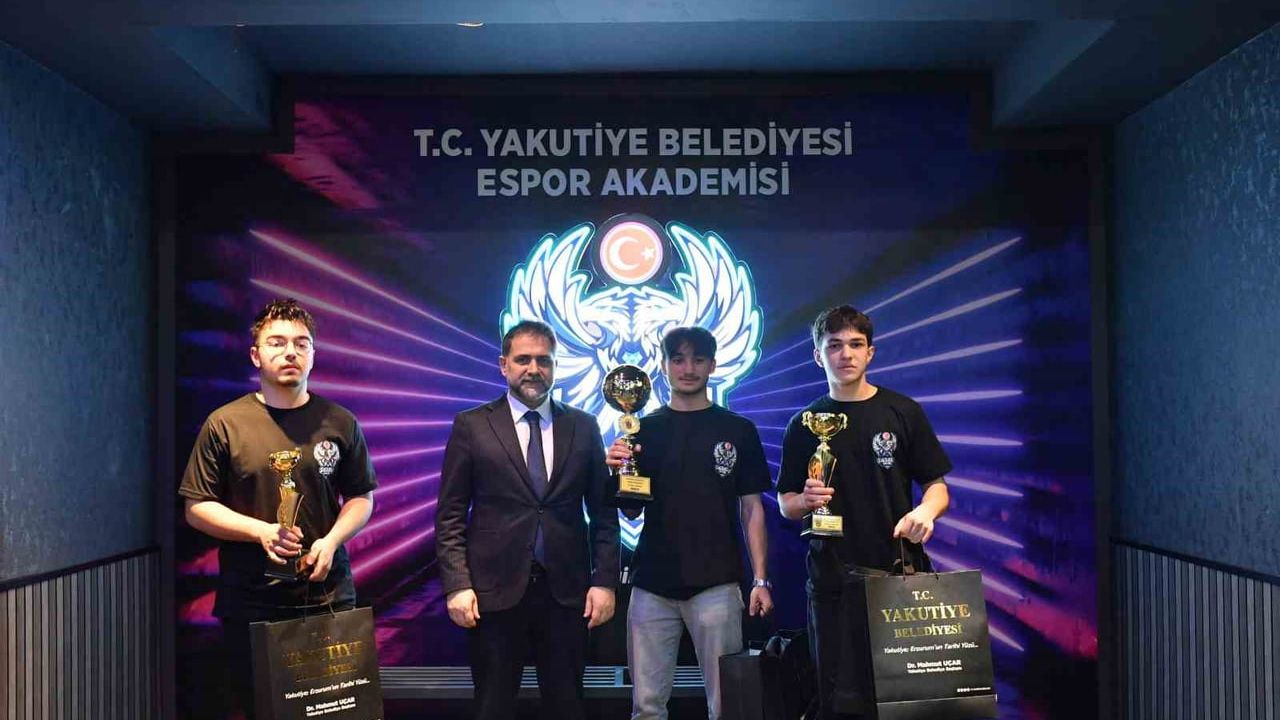 Gençlerden Büyük İlgi: Yakutiye Belediyesi Liseler Arası FIFA26 Espor Turnuvası