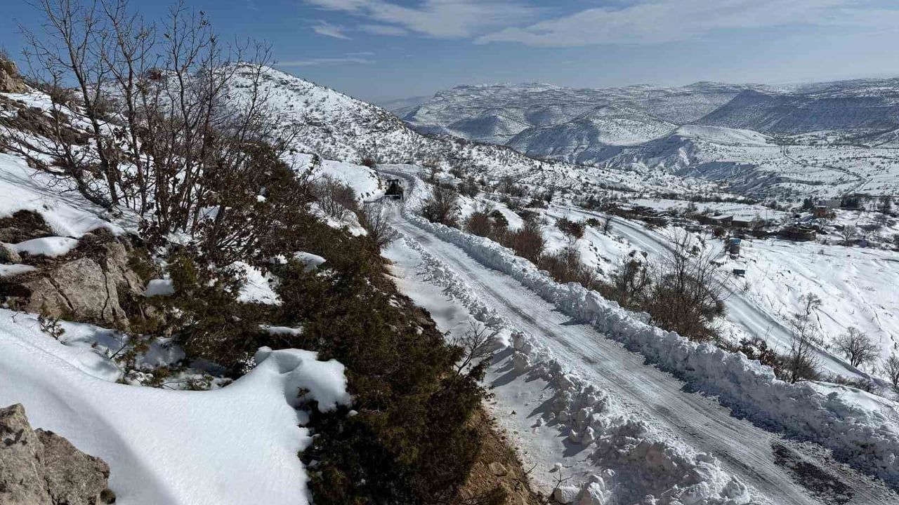Gercüş'te 58 Köy Yolu Yeniden Ulaşıma Açıldı