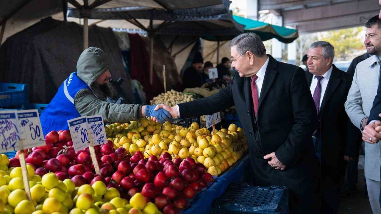 Gölbaşı ve Haymana Belediye Başkanları Semt Pazarında
