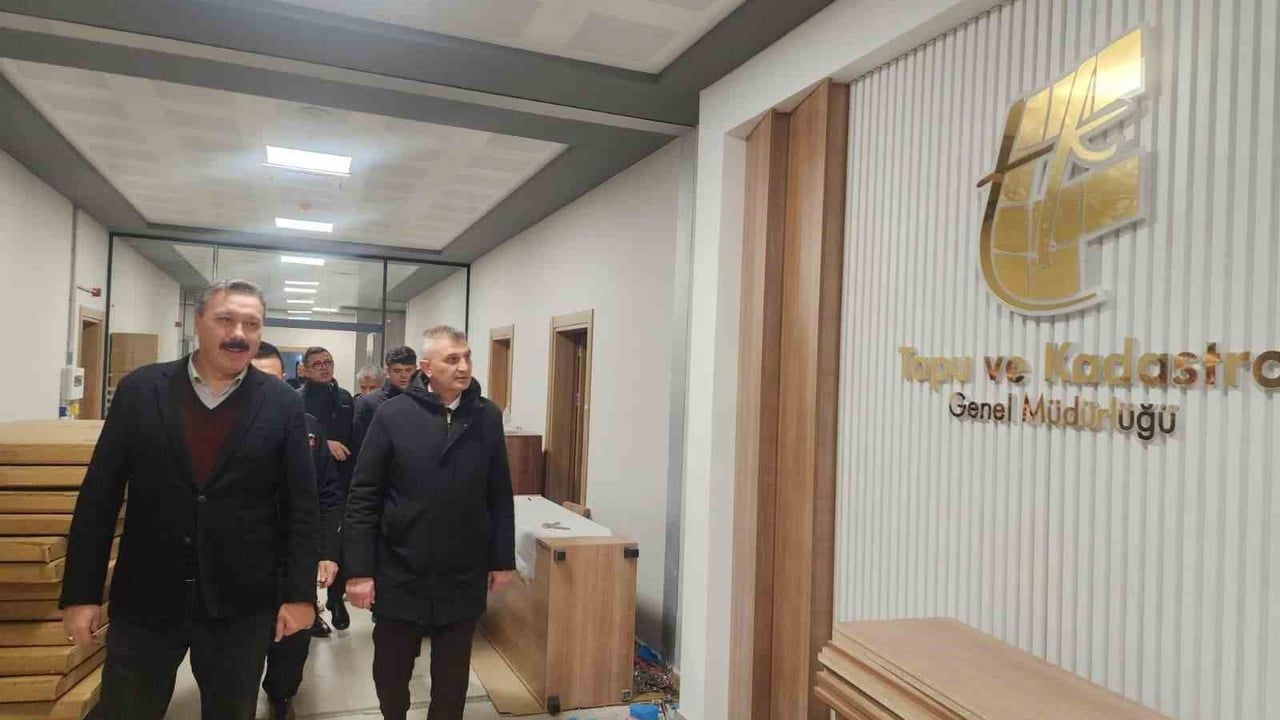 Gölcük'te Yeni Hükümet Konağı İnşası Tamamlanıyor