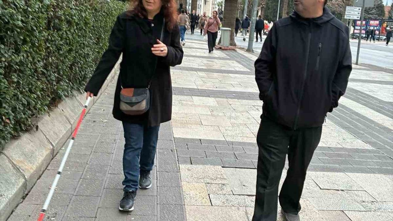 Görme Engelli Bireyler için Sosyal ve Bağımsız Yaşam Kursu