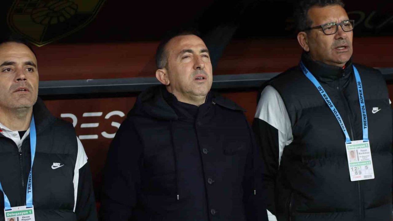 Göztepe, Çaykur Rizespor'u 1-0 Önde Tamamladı