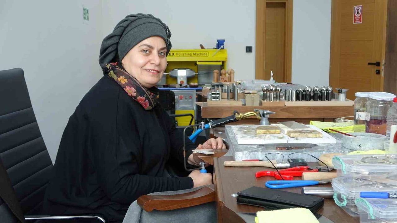 Gümüş Takı Tasarımında Yeni Bir Başlangıç: Sevilay Demirer