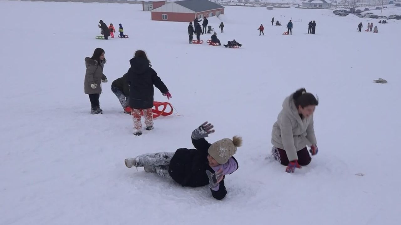 Güzeldağ Kayak Merkezi, 15 Bin Ziyaretçiyi Ağırladı