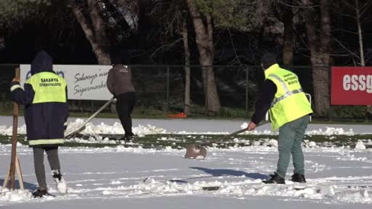 Hakan Kutlu: Sakaryaspor'un Geleceği İçin Umutlu