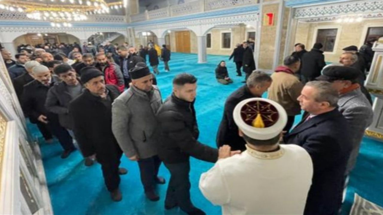 Hakkari'de Miraç Kandili Coşku İle Kutlandı