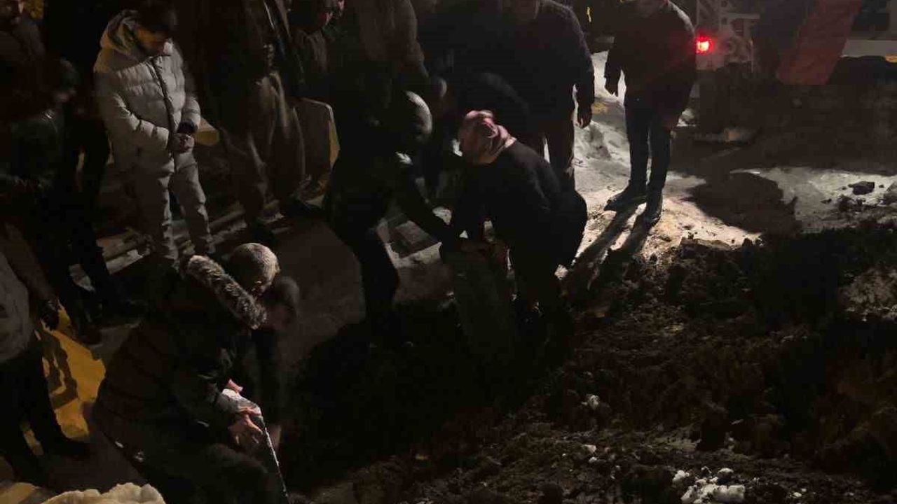 Hakkari'de Trajik Kaza: 11 Yaşındaki Çocuk Hayatını Kaybetti