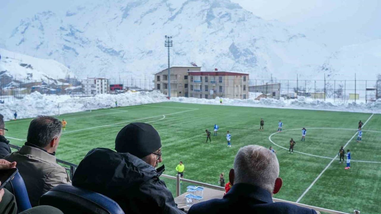 Hakkari Gücü, Gaziantep ALG Spor'u 5-0 Geçti