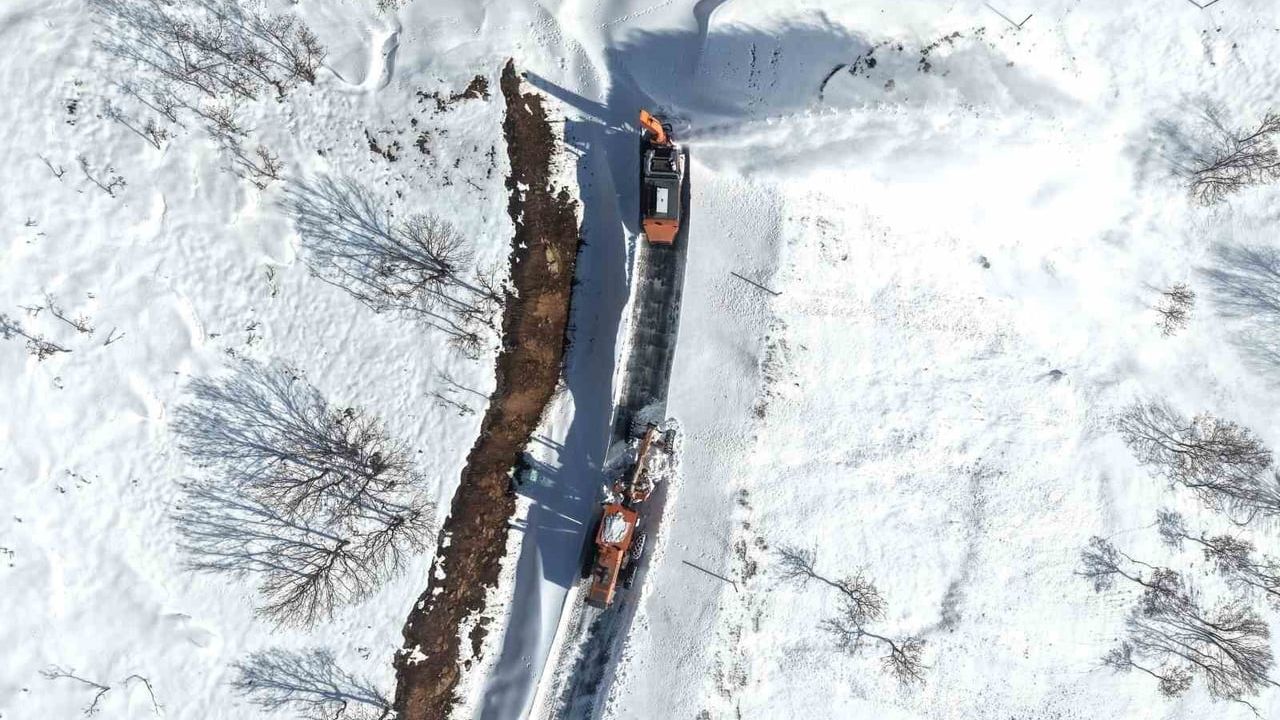 Hasköy-Mutki Güvenlik Yolunda Çığ Riski ve Karla Mücadele