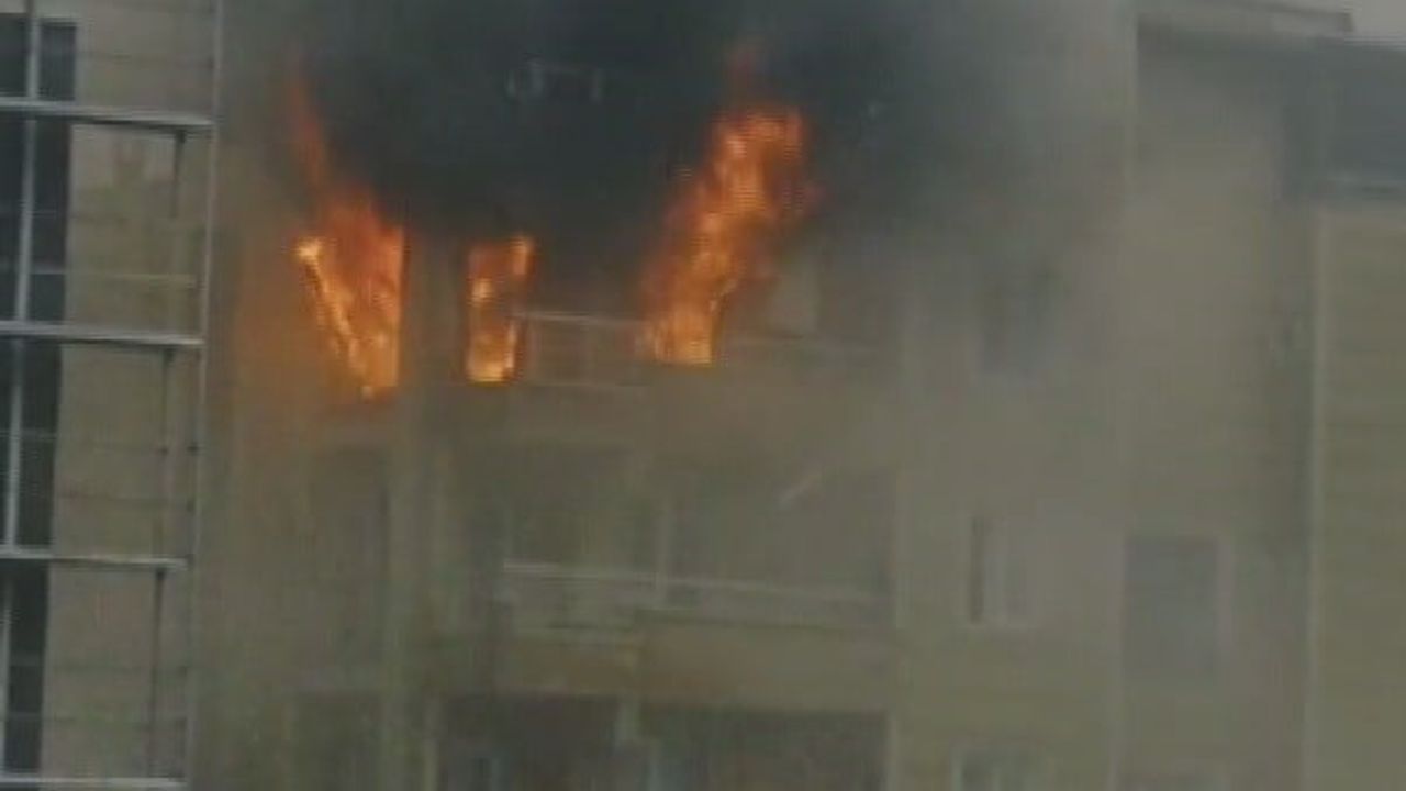 Hatay'da İşçilerin Kaldığı Dairede Yangın Çıktı