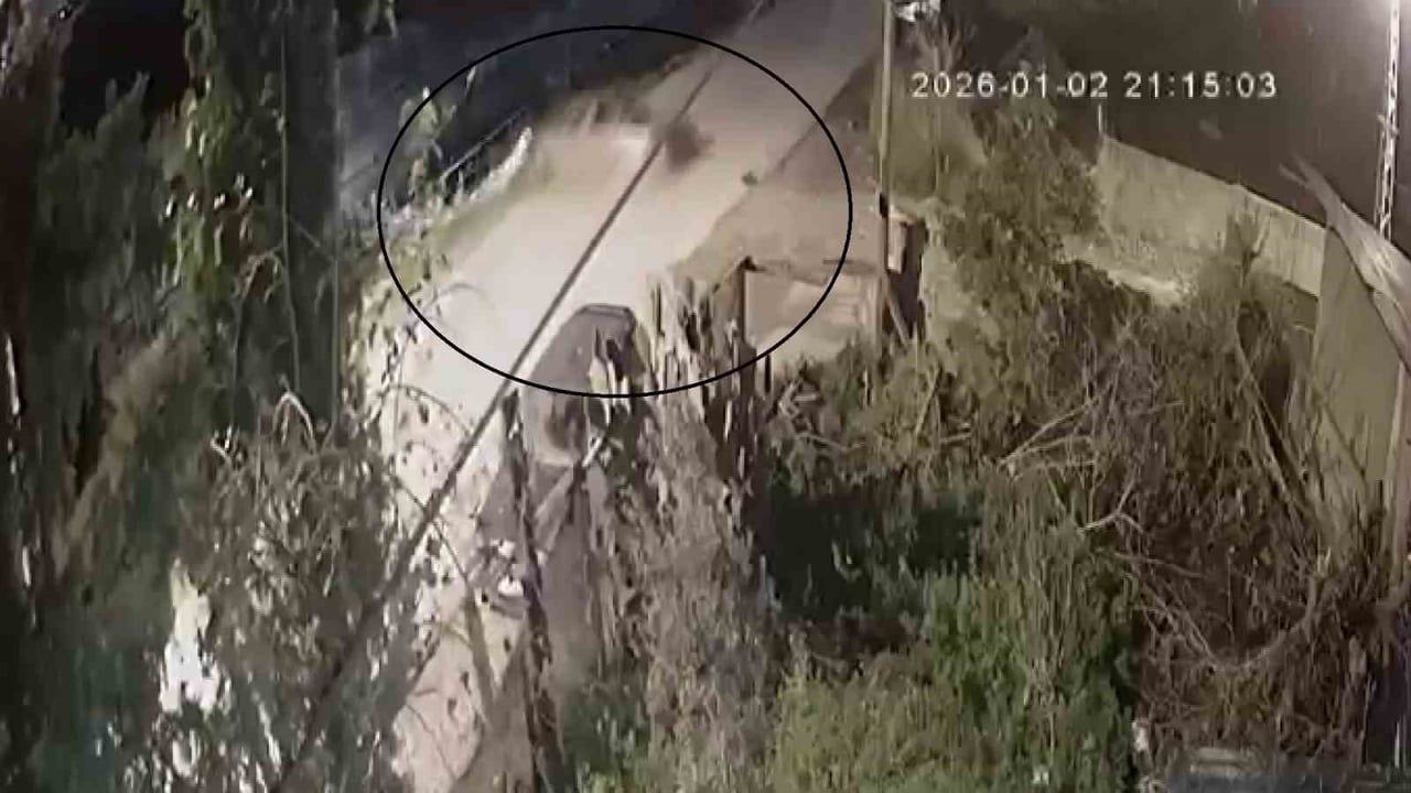 Hatay'da Otomobil Su Kanalına Uçtu: 3 Yaralı