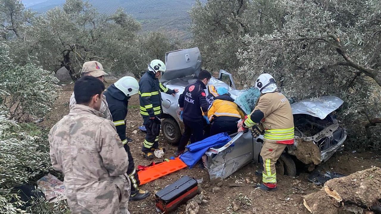 Hatay'da Zeytinliğe Uçan Otomobil Kazası