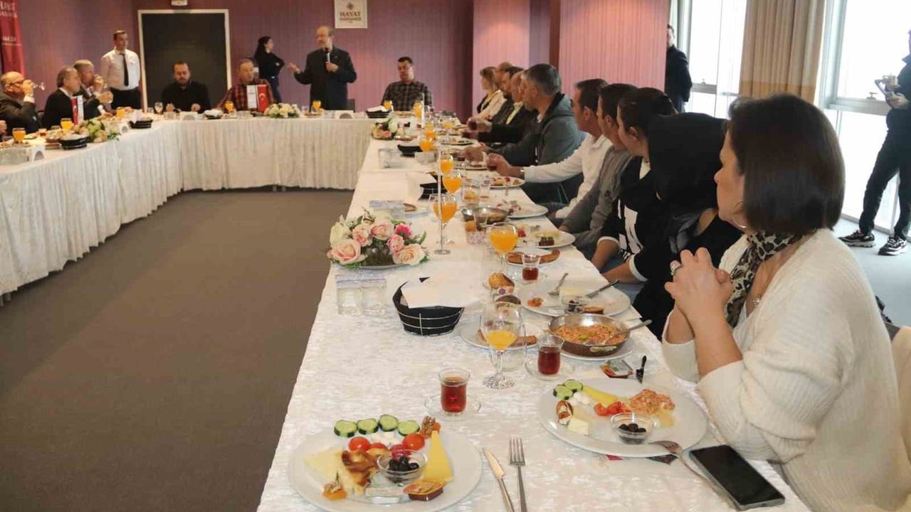 Hayat Hastanesi'nden Mudanya Muhtarları ile Önemli Buluşma