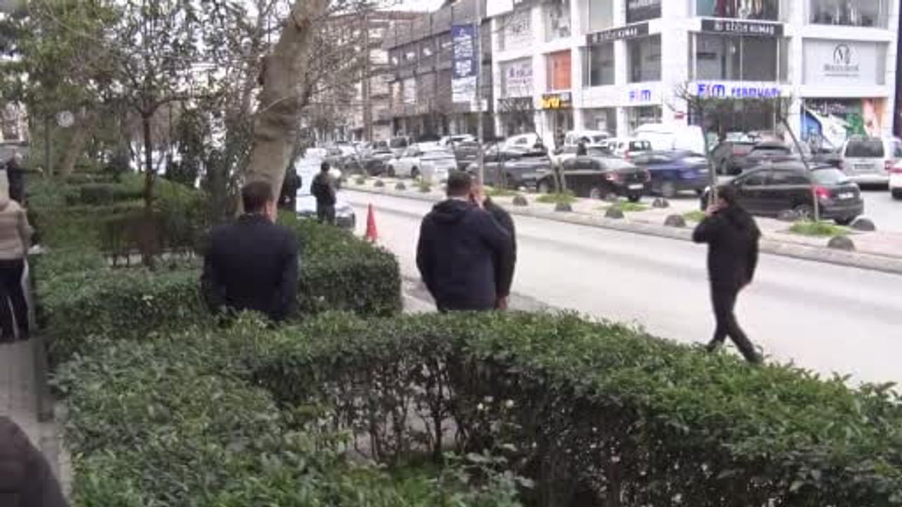 İçişleri Bakanı Ali Yerlikaya, Güngören'de Taziye Ziyareti Gerçekleştirdi