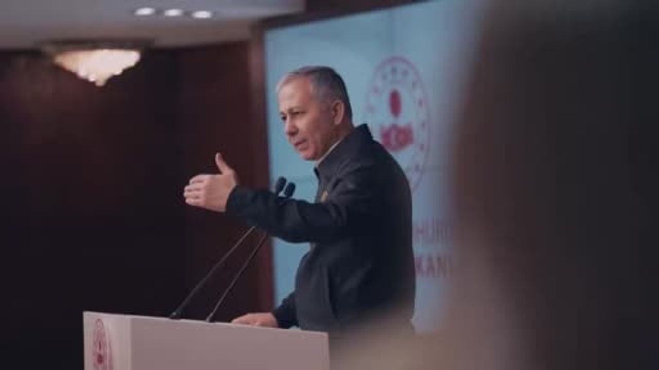 İçişleri Bakanı Yerlikaya, Yeni Valilerle Toplandı