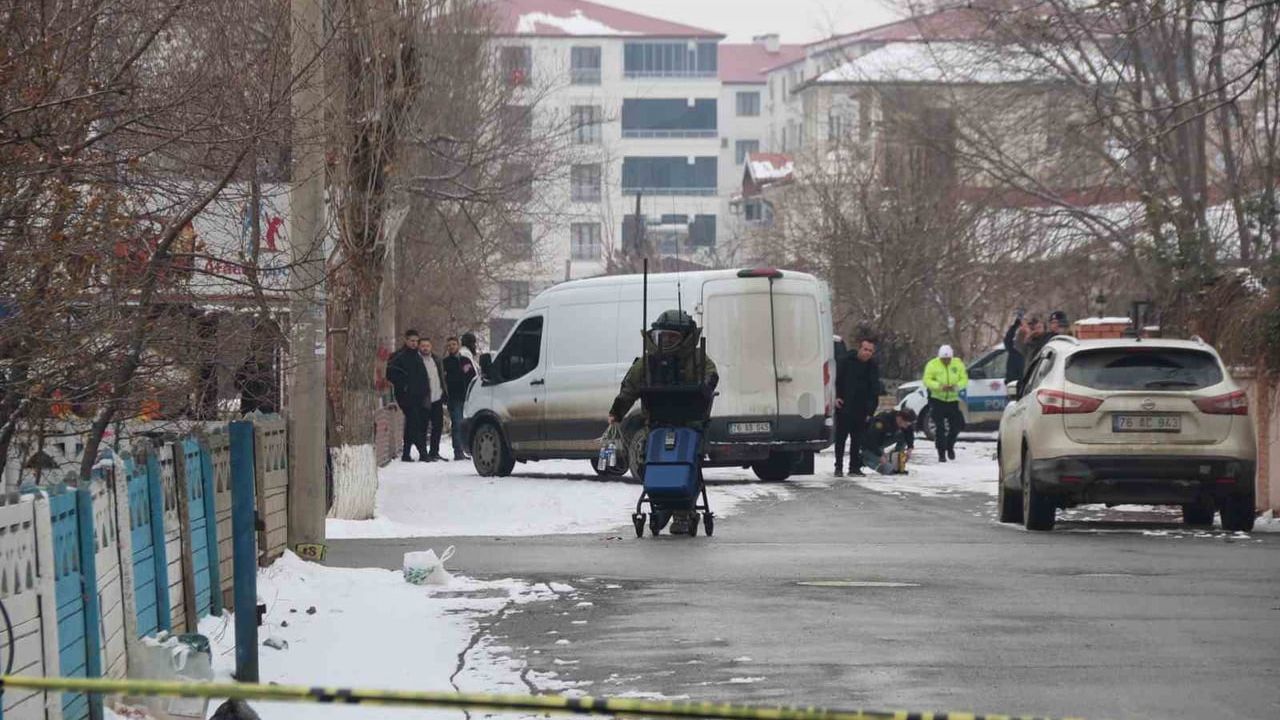 Iğdır'da Şüpheli Çanta Panik Yarattı