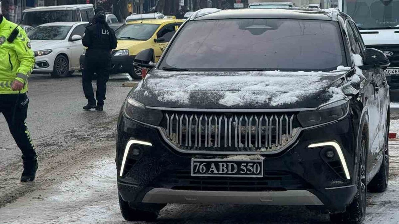 Iğdır'da Tuzluca Belediye Başkanı'nın Araç Plakası Tartışma Yarattı