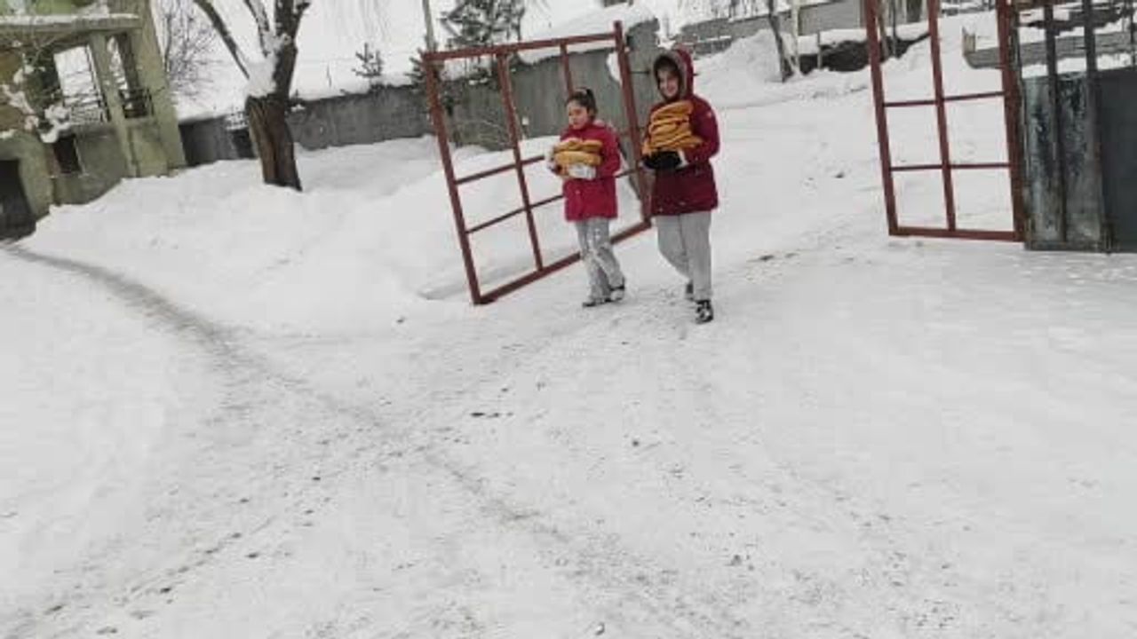 İki Kız Kardeşin Yaban Hayvanlarına Destek Projesi