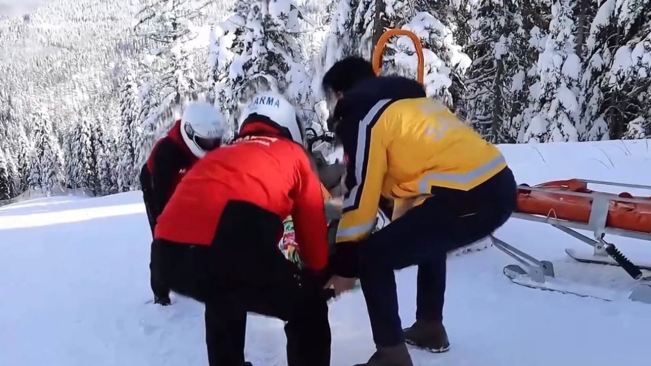 Ilgaz Dağı'ndaki Kayak Merkezlerinde JAK Timleri Görevde