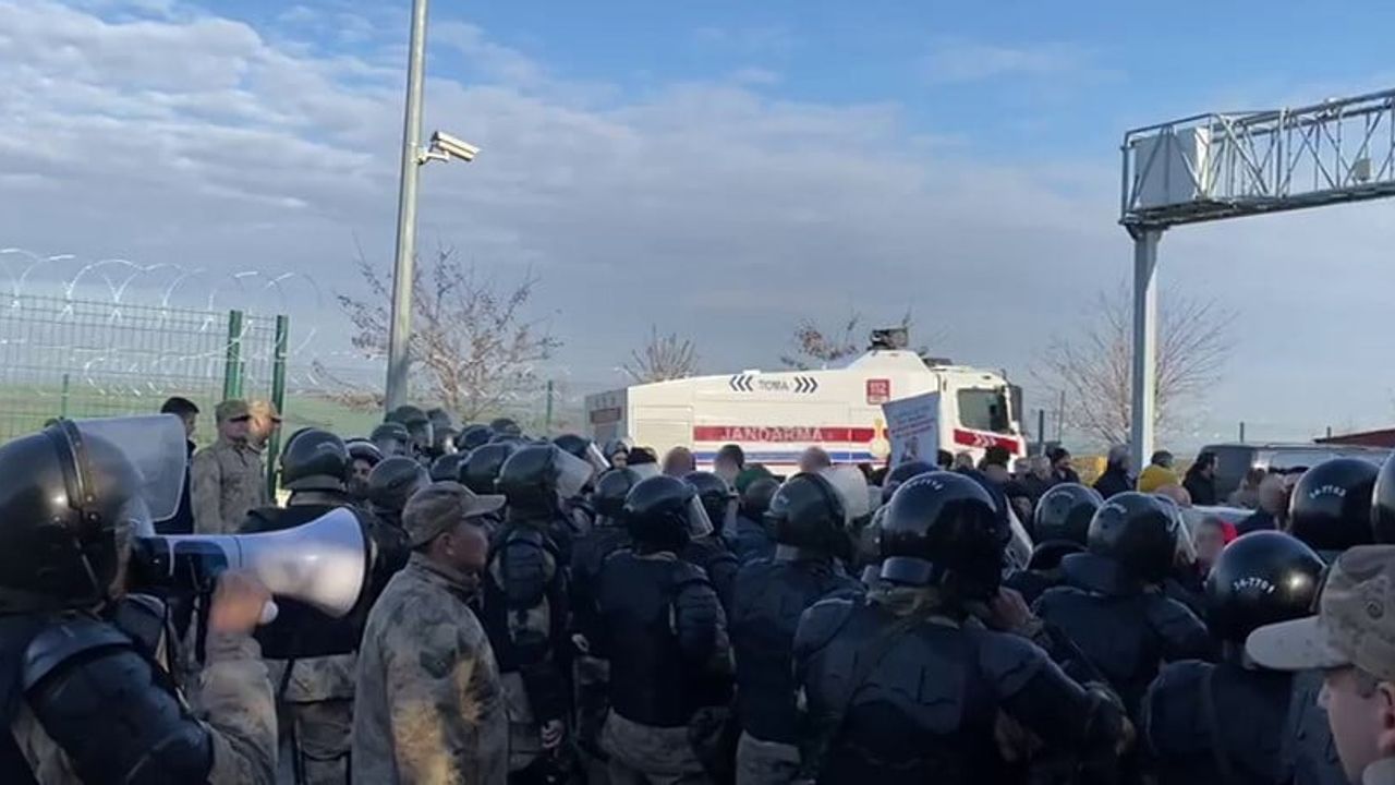 İmamoğlu'nun Dava Sürecinde Jandarmaya Mukavemet: Soruşturma Başlatıldı