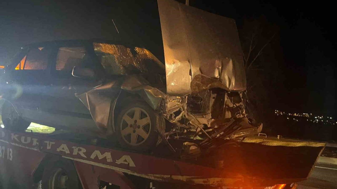 İncirliova'da Zincirleme Trafik Kazası: 2 Yaralı