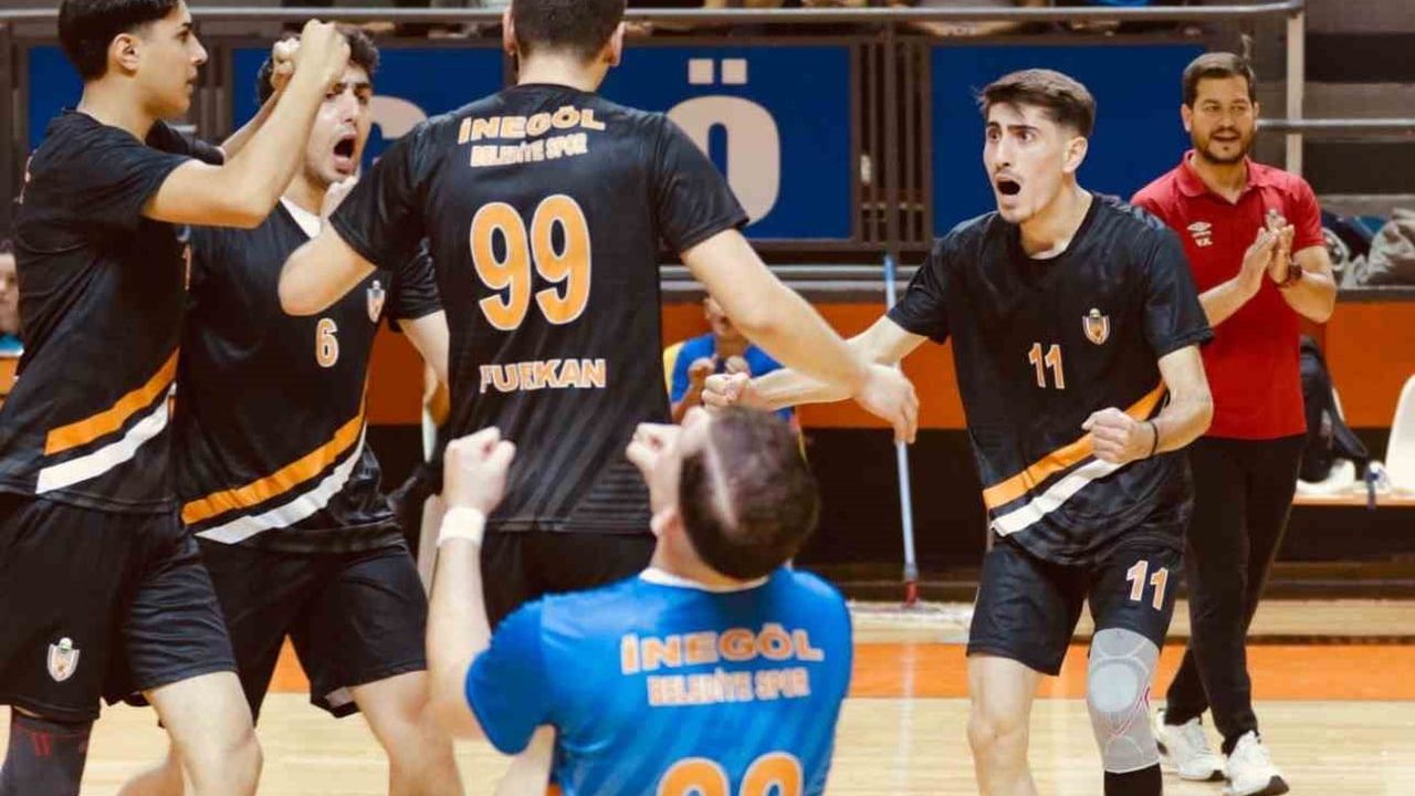 İnegöl Belediyespor Voleybol Takımı Sezonu 9. Sırada Tamamladı
