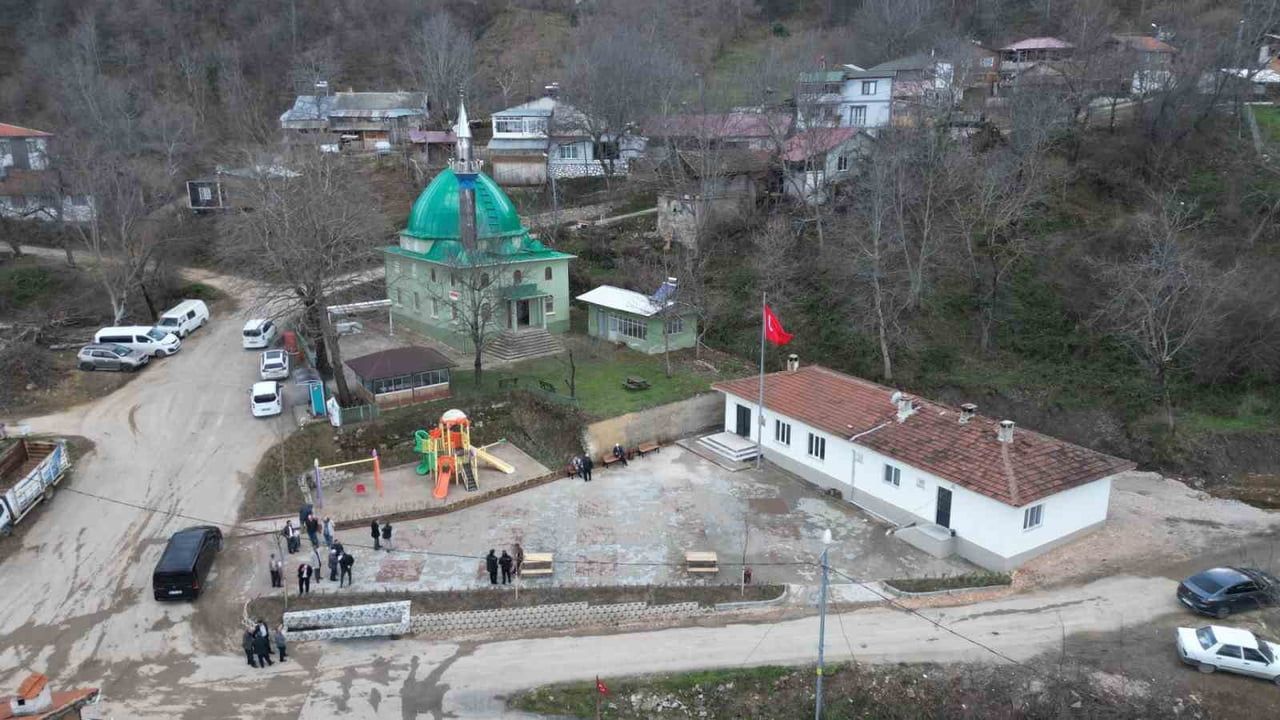 İnegöl'de İclaliye Mahallesi için Yeni Meydan Düzenlemesi