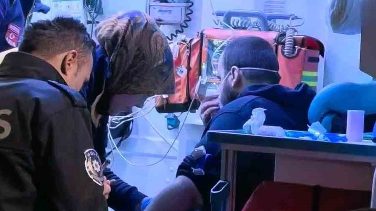 İnegöl'de Yangın: 3 Kişi Hastaneye Kaldırıldı