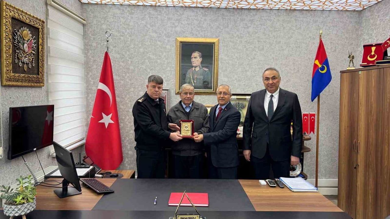 İnegöl'den Anlamlı Bağış: 70 Milyonluk Mal Varlığı Jandarmaya