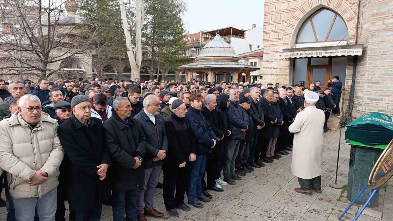 İnegöllü İş İnsanı Sedat Taç Trafik Kazasında Hayatını Kaybetti