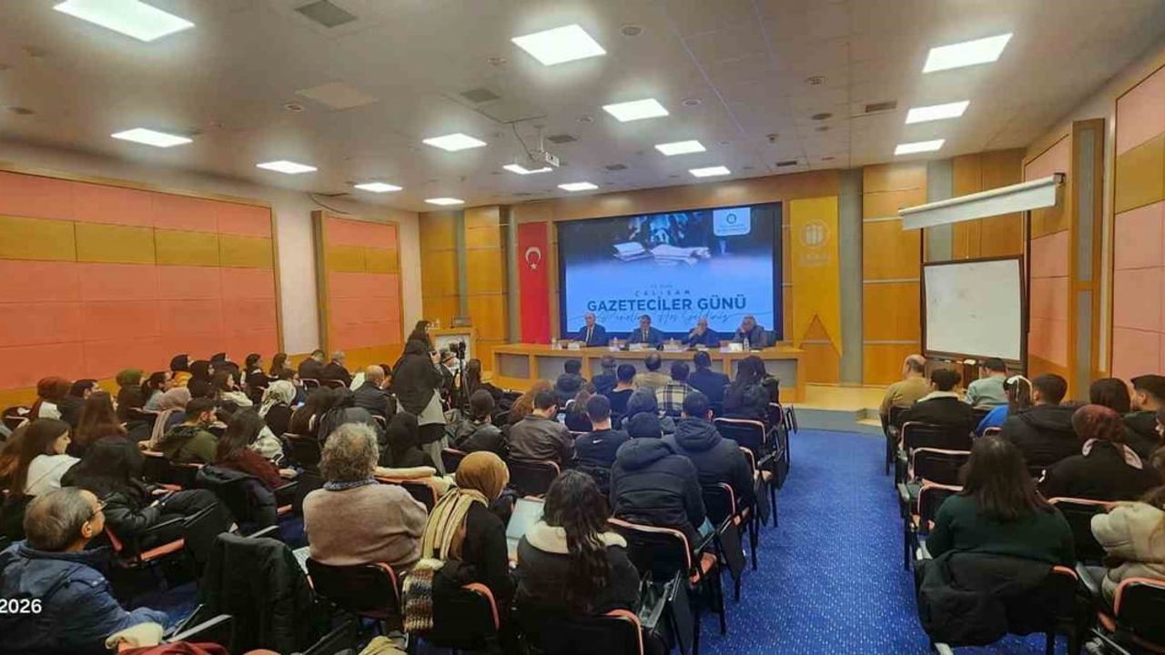 İnönü Üniversitesi'nde Çalışan Gazeteciler Günü Paneli