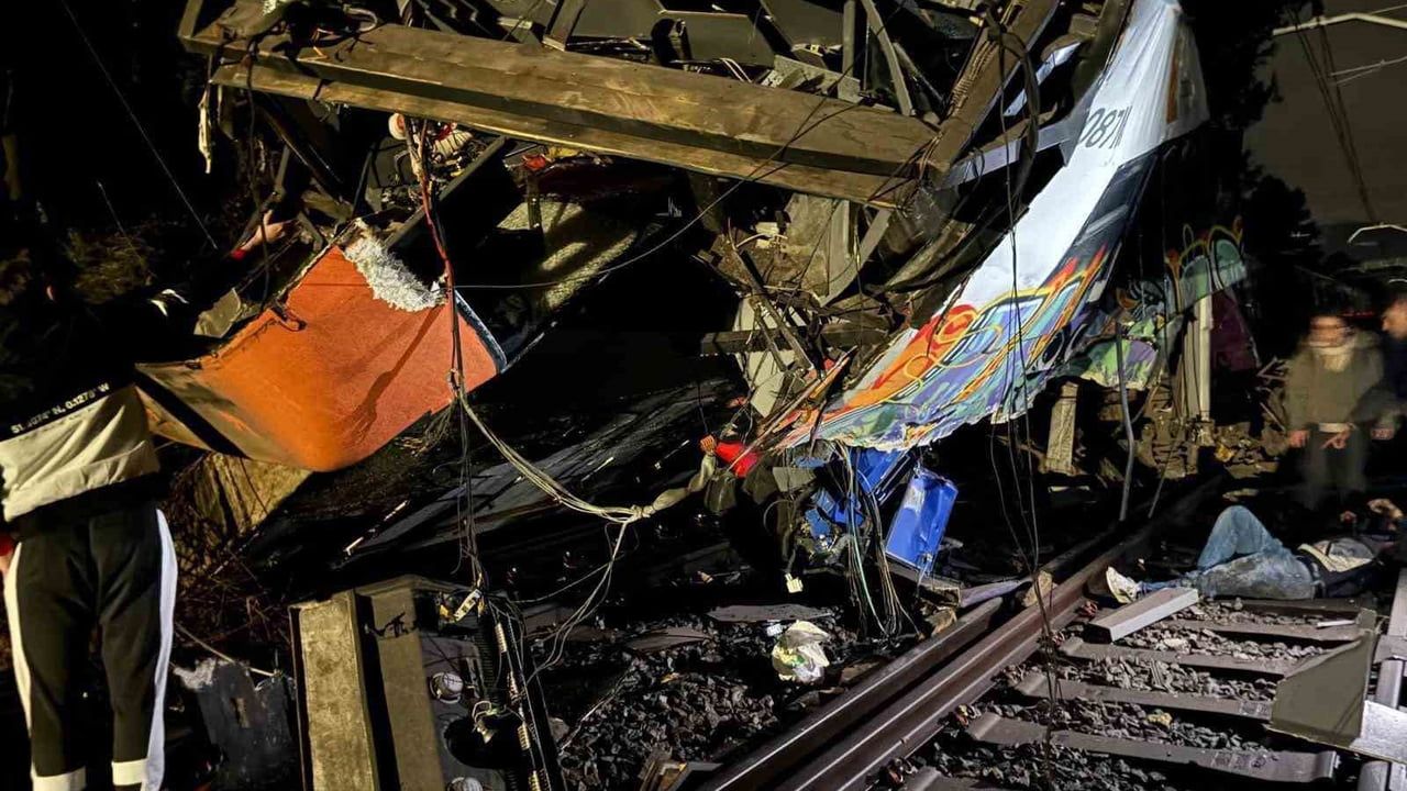 İspanya'da Yeni Tren Kazaları: Makinist Hayatını Kaybetti, Çok Sayıda Yaralı Var