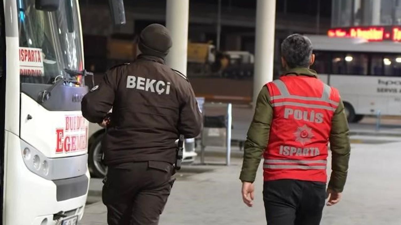 Isparta'da Huzurlu Sokaklar Uygulaması: 12 Şahıs Yakalandı