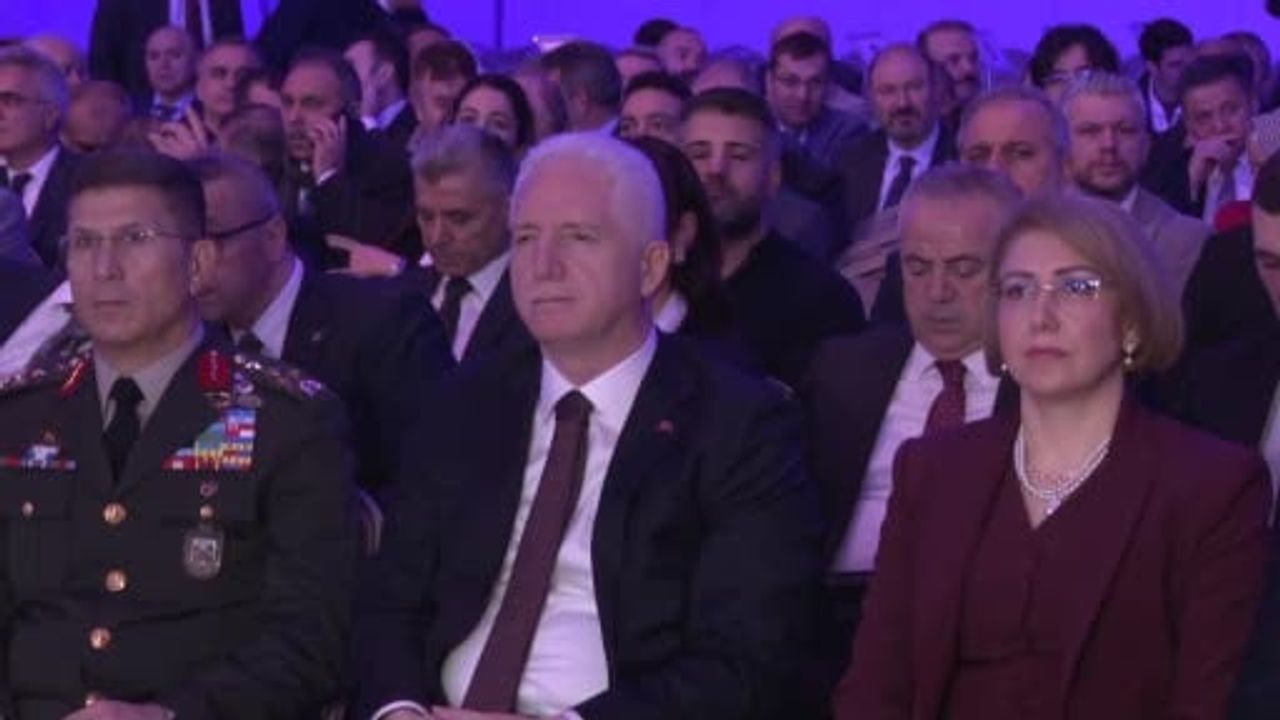 İstanbul'da Eğitim Desteği: 100 Bin Çocuğa Sıcak Yemek