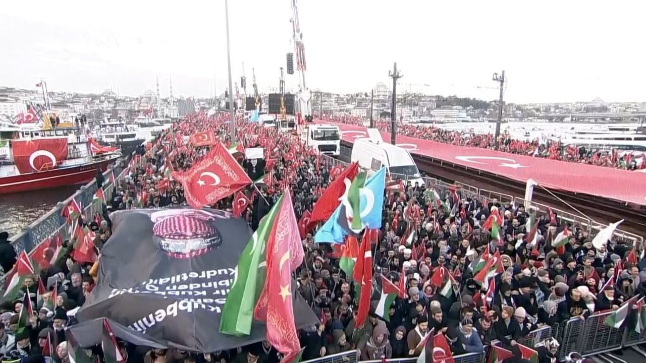 İstanbul'da Filistin İçin Büyük Yürüyüş Gerçekleşti