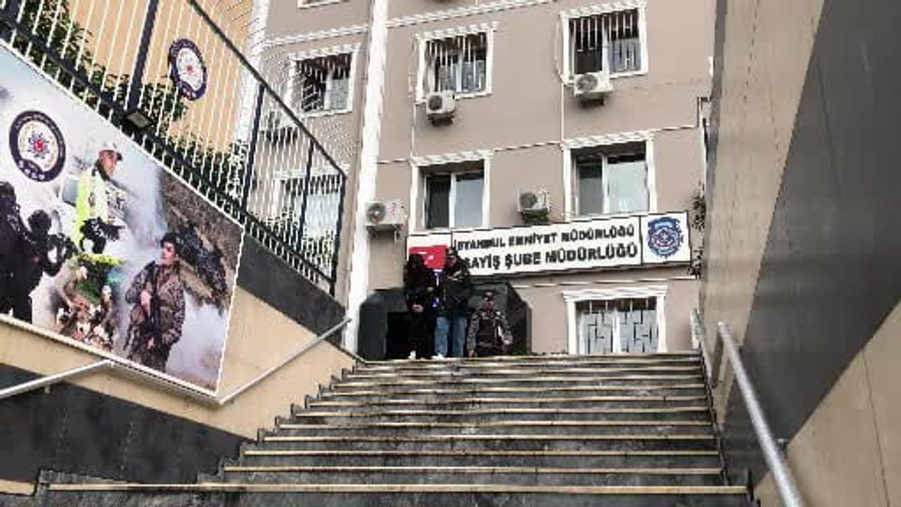 İstanbul'da Hırsızlık Olayında Anne-Kız Yakalandı