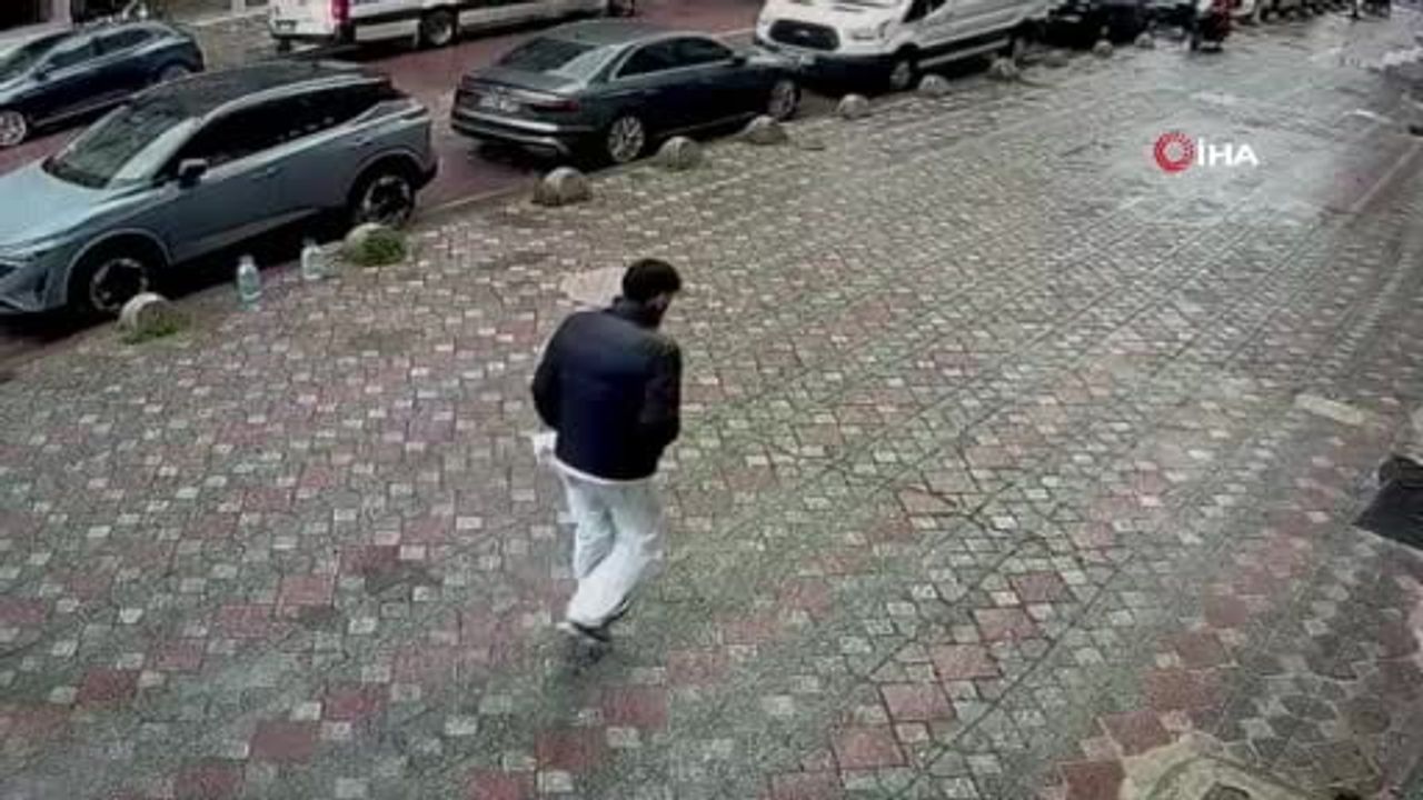 İstanbul’da Şiddetli Rüzgar: Ağaçlar Devildi, Saksılar Düştü