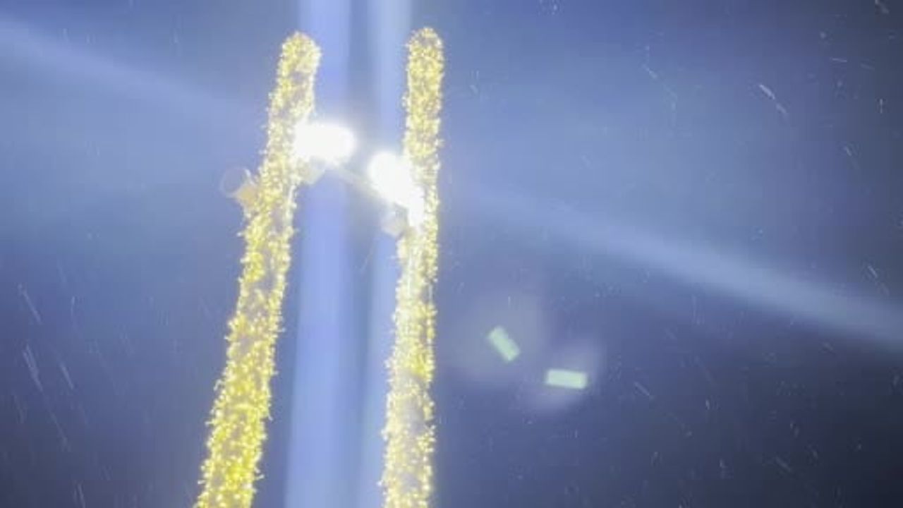 İstanbul Taksim'de İlk Kar Yağışı Başladı